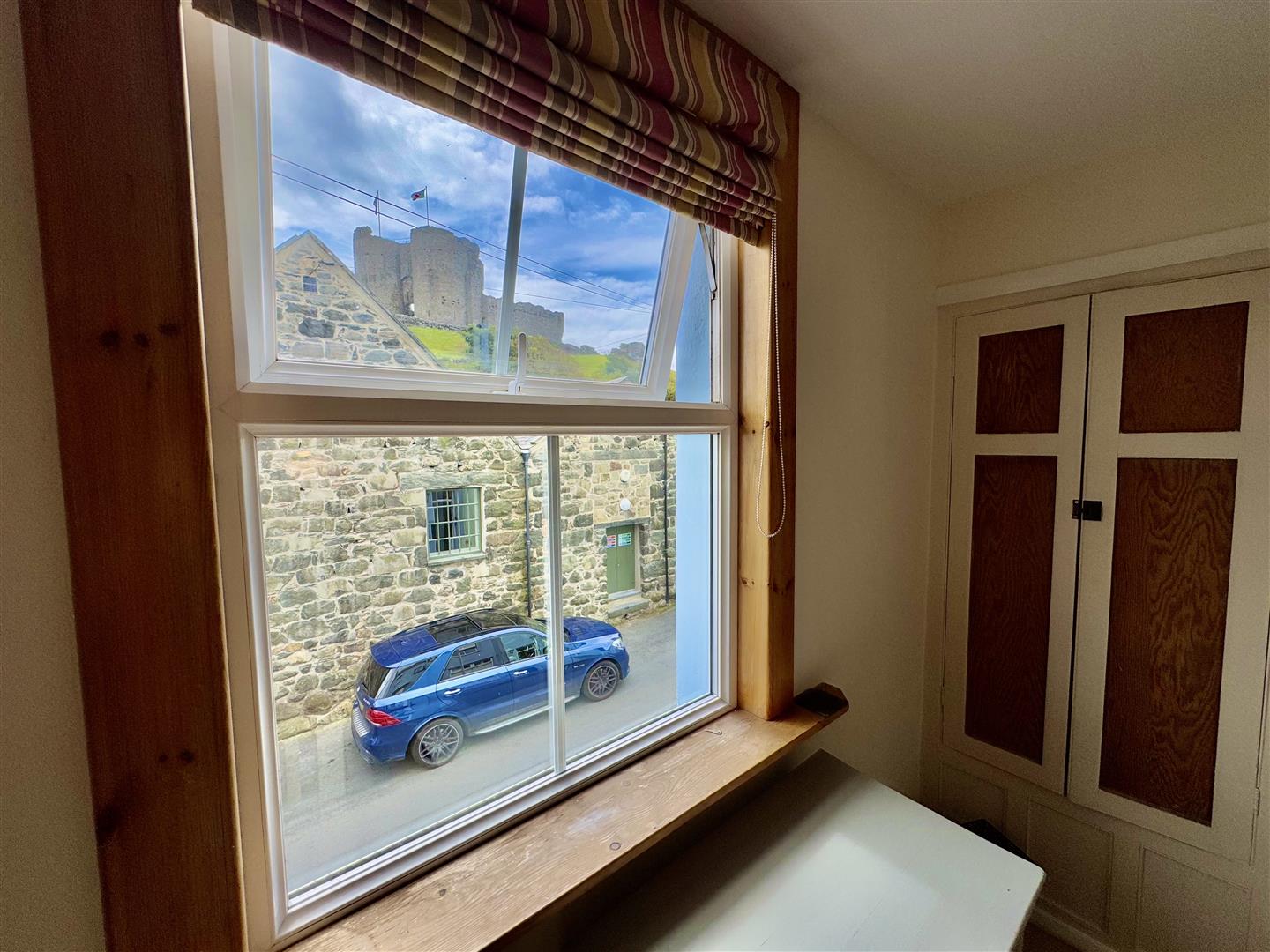 29-31 Castle Street, Criccieth